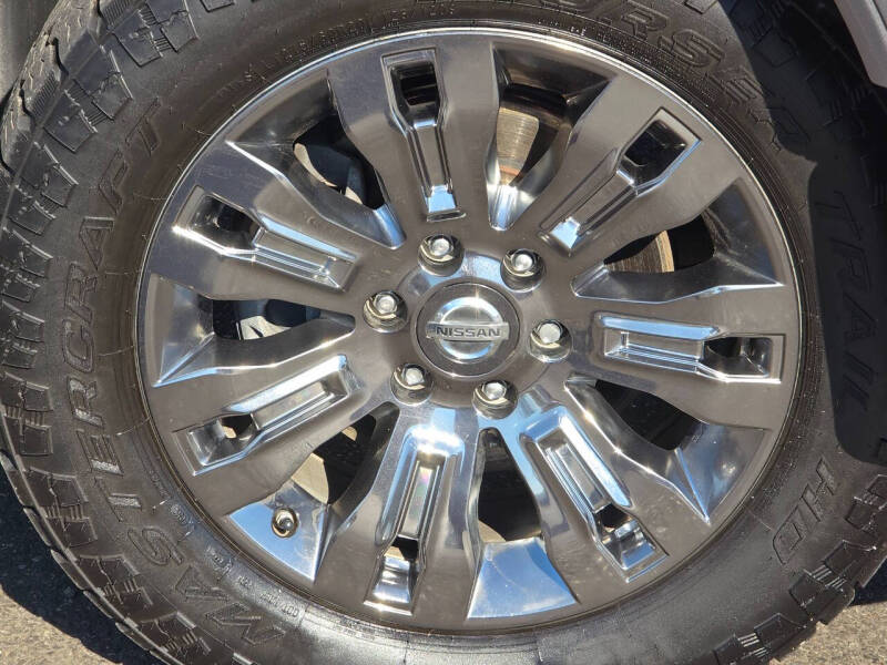 2019 Nissan Titan Platinum Reserve