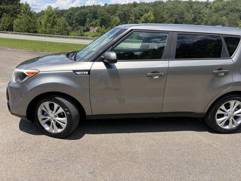 2016 Kia Soul +