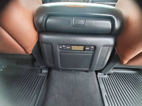 2017 Nissan Armada SV