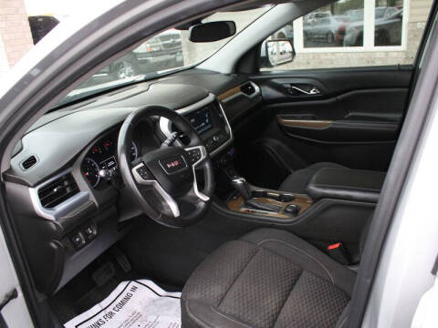 2017 GMC Acadia SLE-2