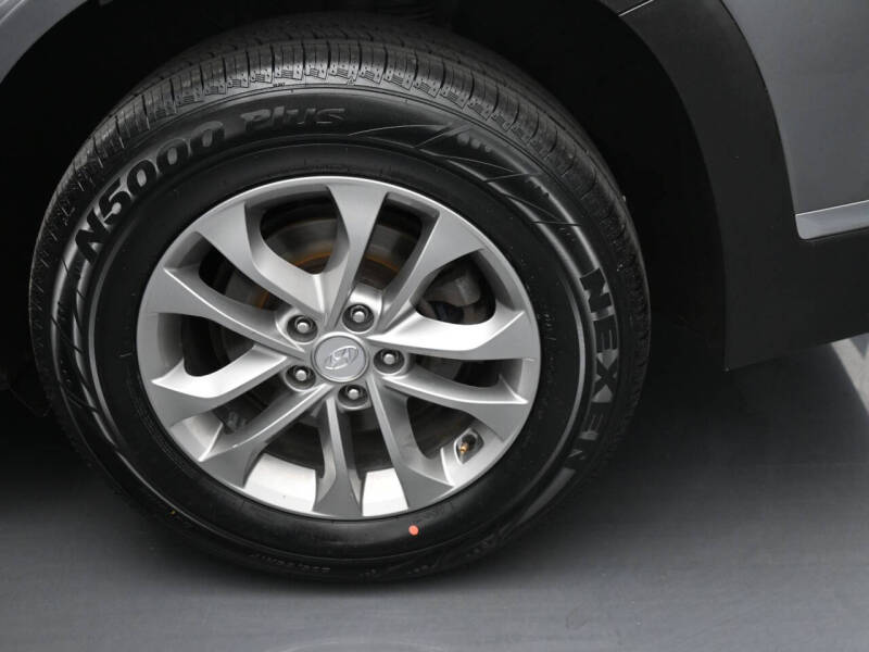 2019 Hyundai Santa Fe SEL 2.4L