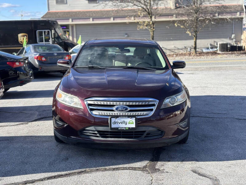 2011 Ford Taurus SEL