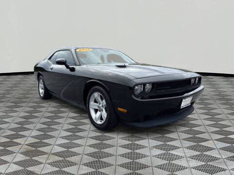 2012 Dodge Challenger SXT Plus