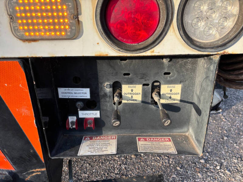 2015 Freightliner M2 106
