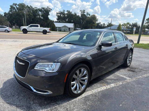 2017 Chrysler 300 Limited