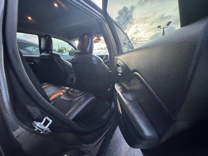 2019 Jeep Cherokee Altitude