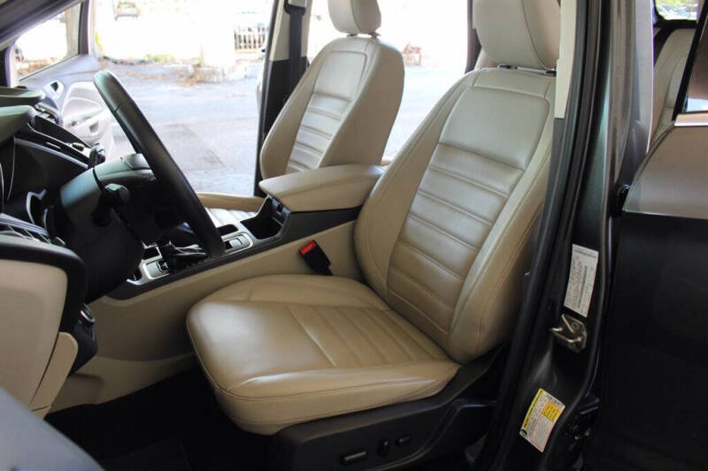 2019 Ford Escape SEL