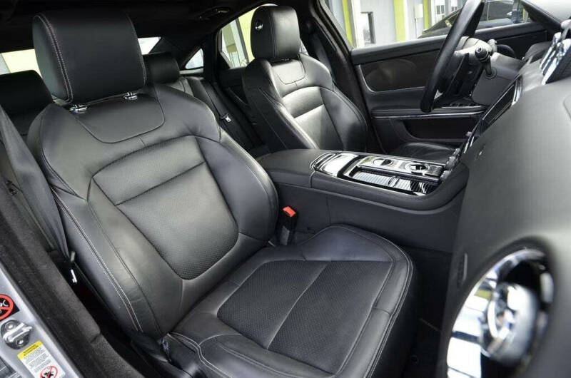 2015 Jaguar XJ Supercharged