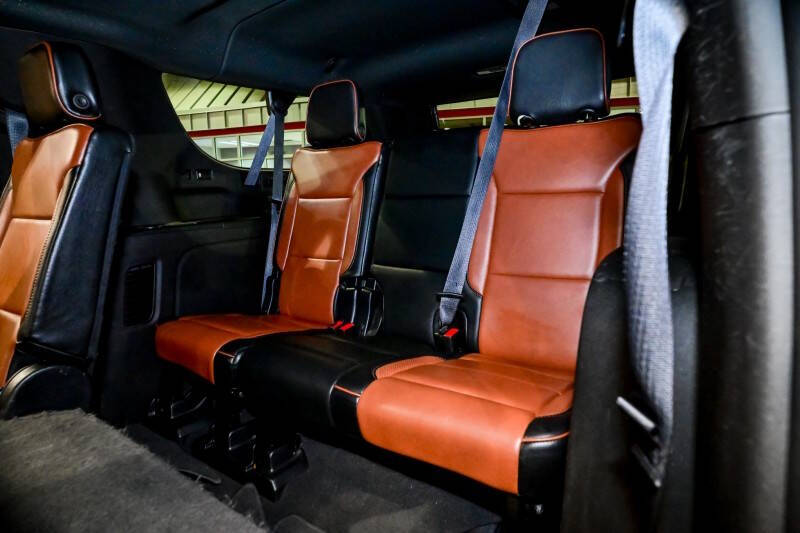 2023 Chevrolet Suburban LS