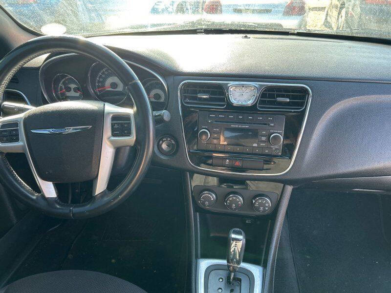 2014 Chrysler 200 Touring