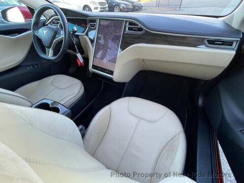 2013 Tesla Model S Performance