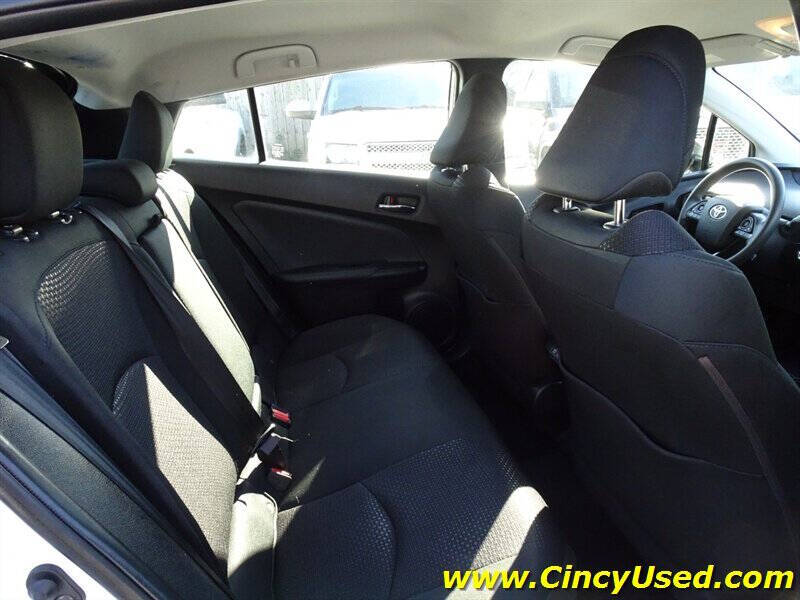 2020 Toyota Prius LE AWD-e