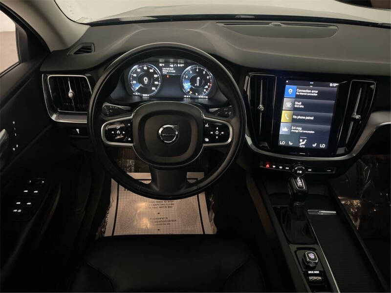 2020 Volvo S60 T5 Momentum