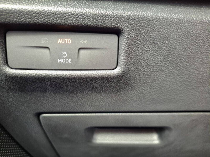 2025 Volkswagen Tiguan SE