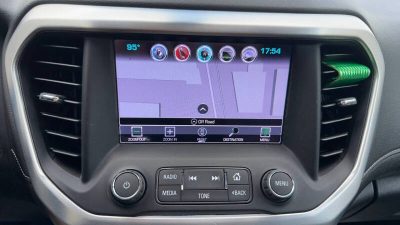 2017 GMC Acadia SLT-1