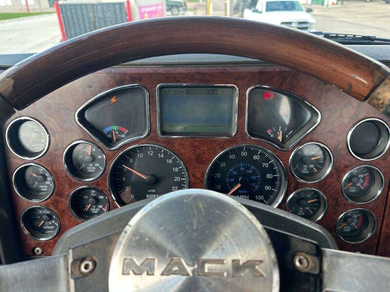 2007 Mack Granite