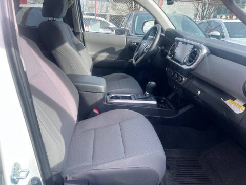 2023 Toyota Tacoma SR5 V6