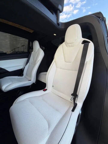 2023 Tesla Model X Plaid