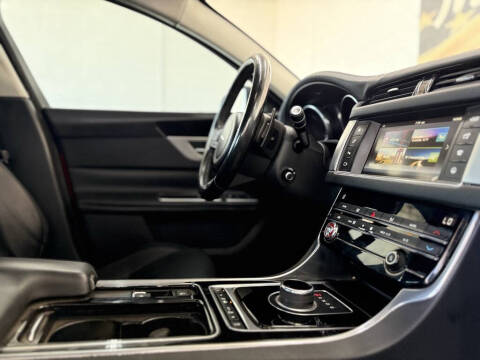 2017 Jaguar XF 35t Premium