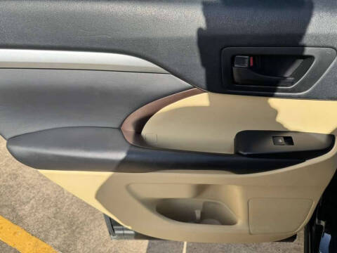 2019 Toyota Highlander LE Plus