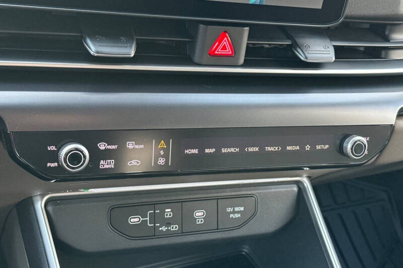 2026 Kia Carnival LXS