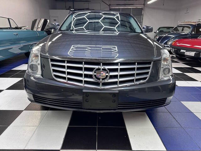 2011 Cadillac DTS Luxury Collection