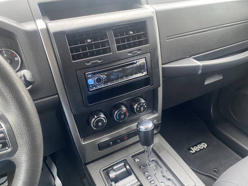 2011 Jeep Liberty Sport