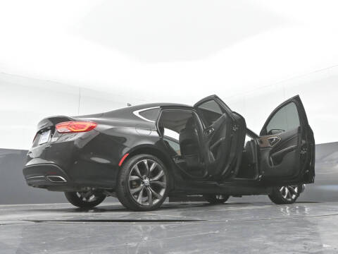 2016 Chrysler 200 C