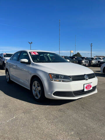 2013 Volkswagen Jetta for sale at UNITED AUTO INC in South Sioux City NE