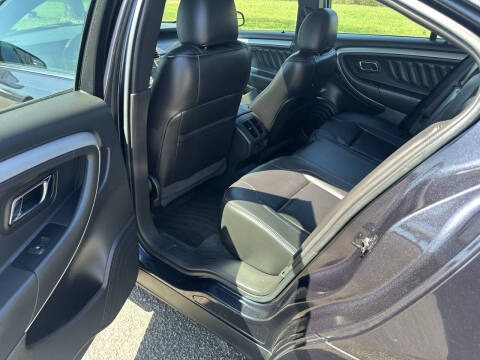 2017 Ford Taurus SEL