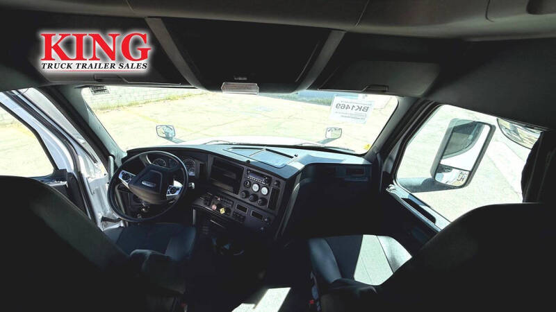 2023 Freightliner Cascadia