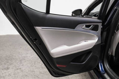 2023 Genesis G70