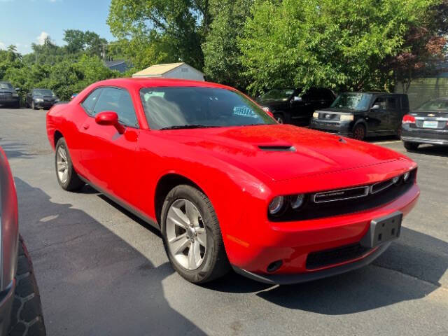 2023 Dodge Challenger SXT's photo