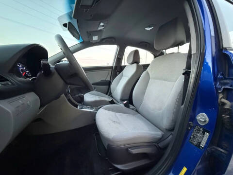 2012 Hyundai Accent GLS