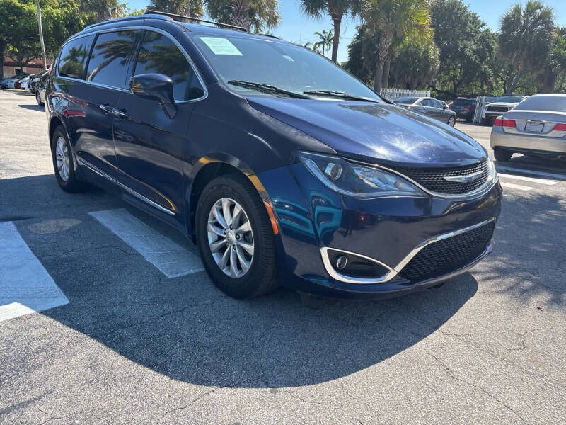 2018 Chrysler Pacifica Touring L