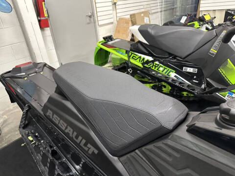 2023 Polaris Patriot Boost Switchback Assau