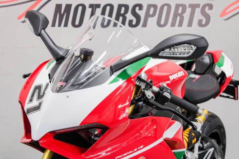2022 Ducati Panigale V2 Bayliss