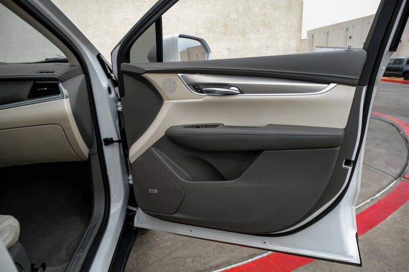 2018 Cadillac XT5 Premium Luxury