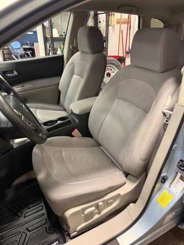 2011 Nissan Rogue SV