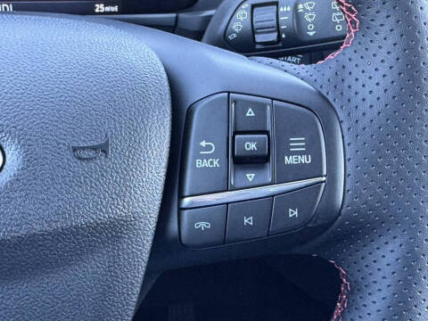 2025 Ford Escape Hybrid ST-Line