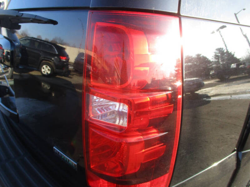 2012 Chevrolet Suburban LT