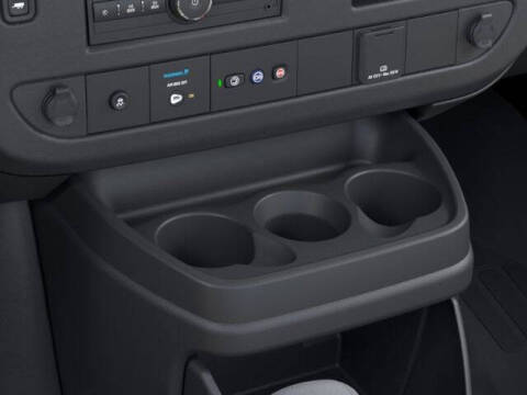 2025 Chevrolet Express 3500