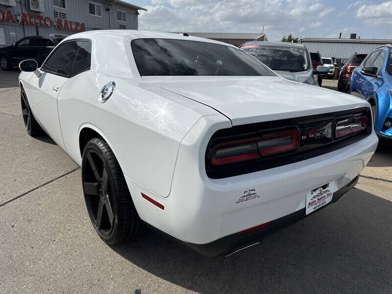 2015 Dodge Challenger SXT