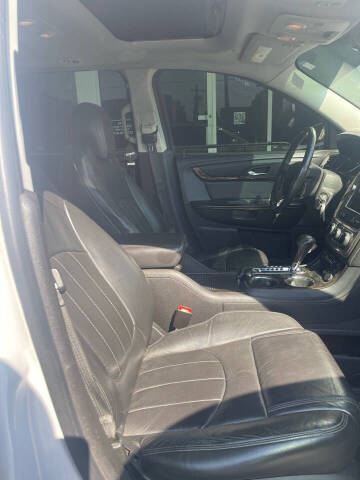 2016 GMC Acadia Denali