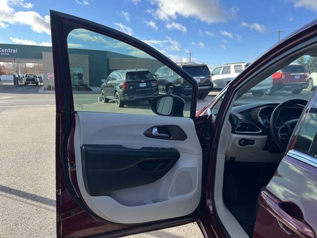 2018 Chrysler Pacifica LX