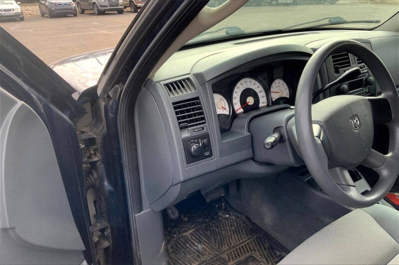 2005 Dodge Dakota ST