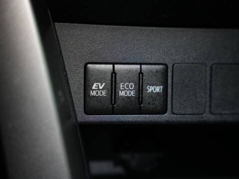 2017 Toyota RAV4 Hybrid XLE