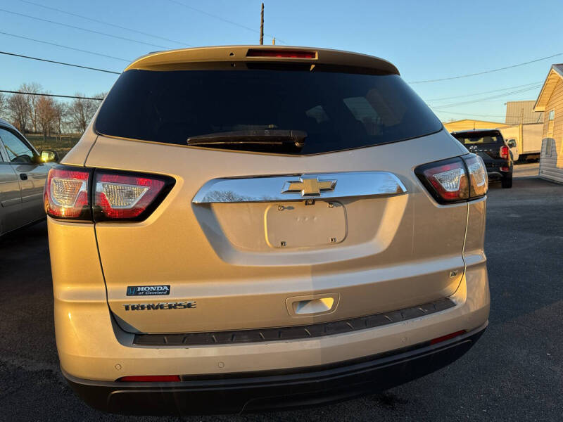 2017 Chevrolet Traverse LT