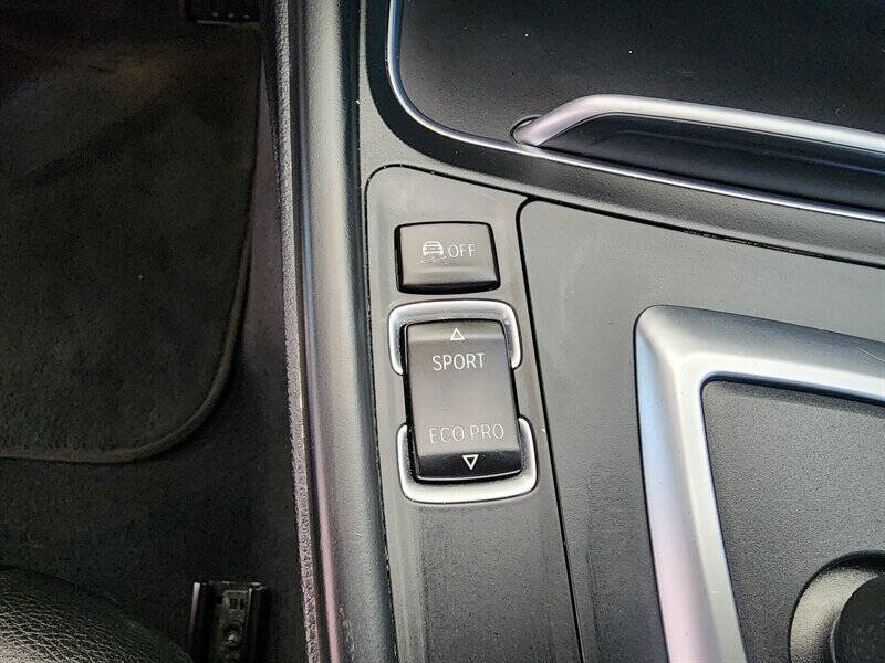 2018 BMW 3 Series 320i