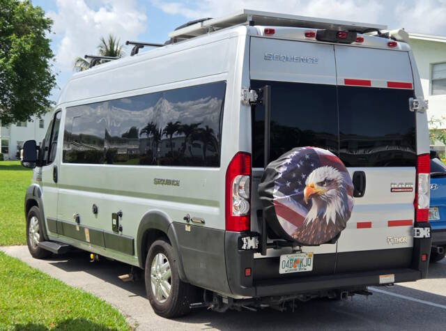 2022 Thor Motor Coach Sequence 20K